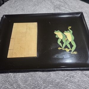 Reptile-Themed Black and Green Tray